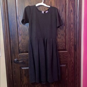 A LulaRoe “Amelia” dress.